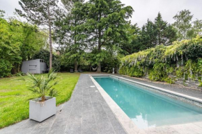 Villa, swimming pool, 5 bedrooms, Versailles